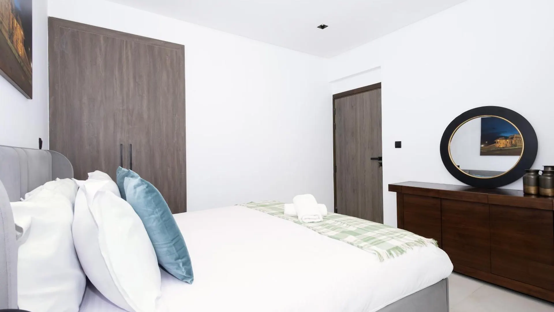 Spacious 2Br Apartment L Rooftop Pool L Gym Dubaï Émirats arabes unis